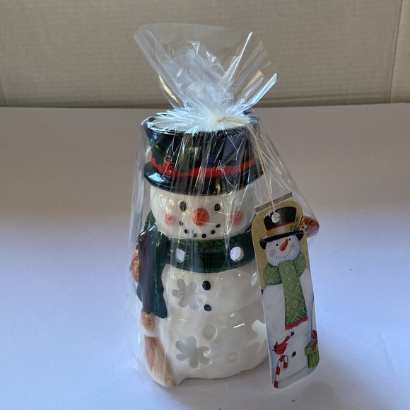 YANKEE CANDLE Snowman Tea or Votive Candle Holder 6 inches Tall - Picture 9 of 10